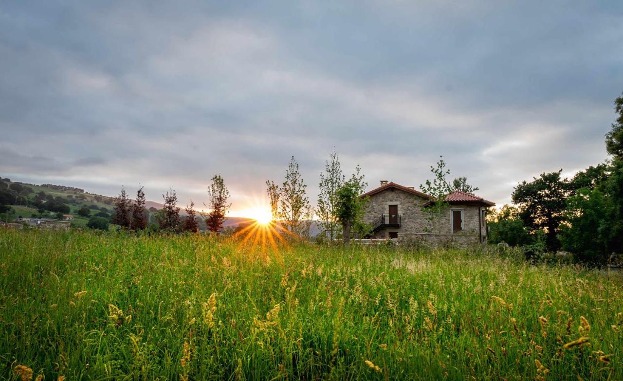 Complejo Rural El Cerradon Guest House Alceda Ngoại thất bức ảnh
