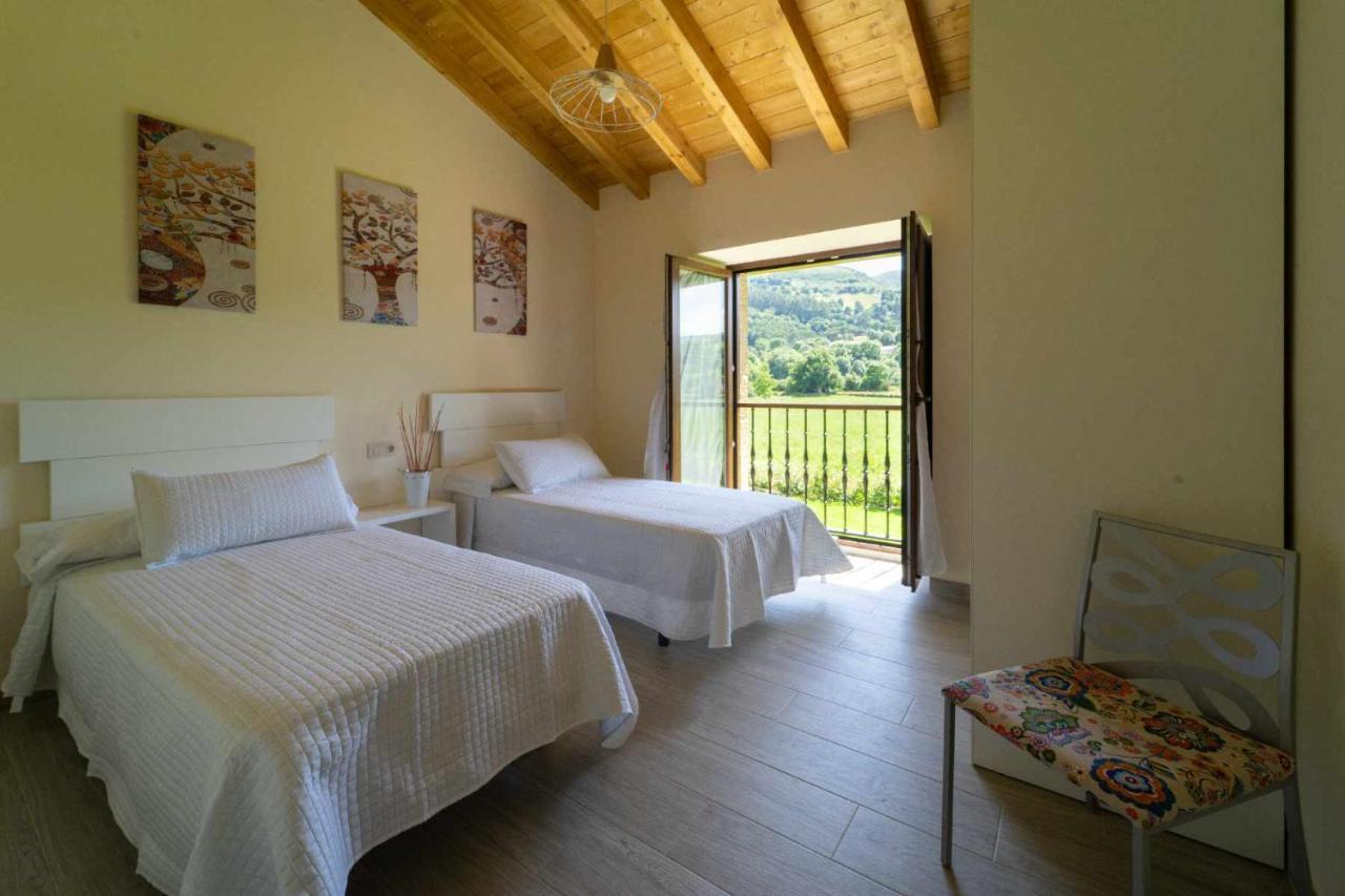Complejo Rural El Cerradon Guest House Alceda Ngoại thất bức ảnh
